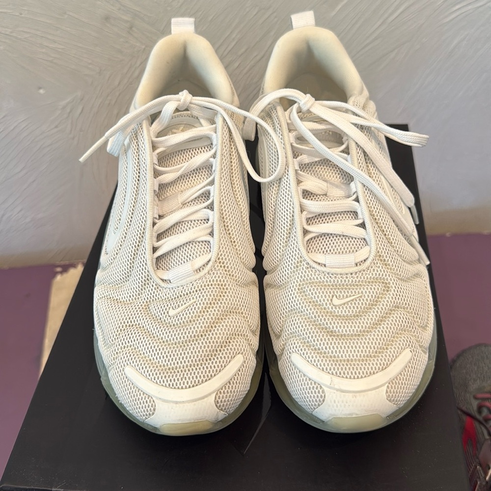 Women’s Nike Air Max 720